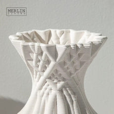 Jarrón Abstracto de Cerámica 3D con Diseño de Raíces Entrelazadas - Trendigo