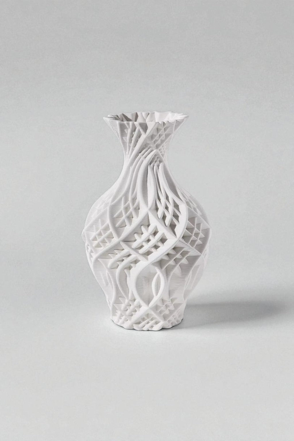 Jarrón Abstracto de Cerámica 3D con Diseño de Raíces Entrelazadas - Trendigo