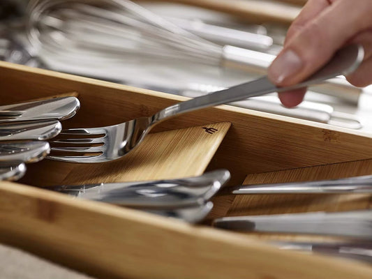 Organizador de Cubiertos de Bambú Ecológico – Compacto y Elegante - Trendigo